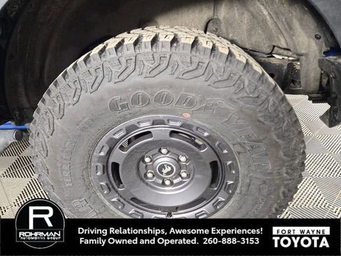 Used 2024 Ford Bronco Big Bend image 12