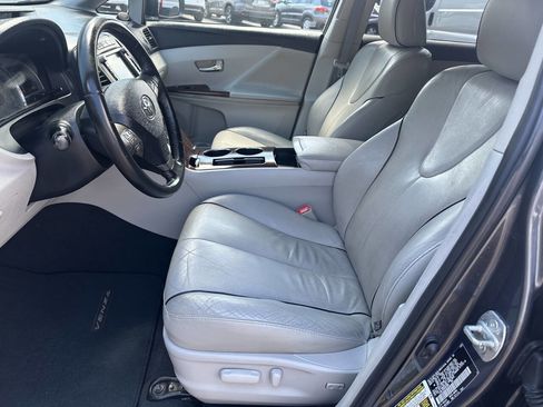 Used 2009 Toyota Venza AWD image 11
