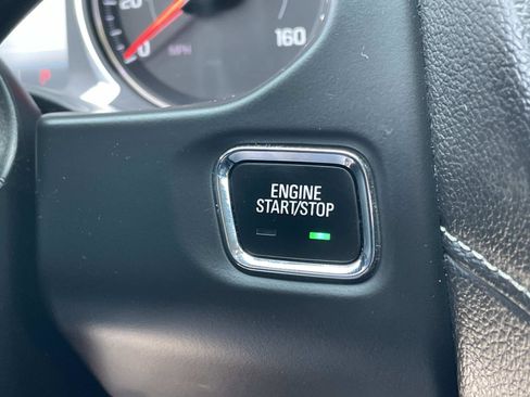 Used 2020 GMC Acadia SLE FWD image 19
