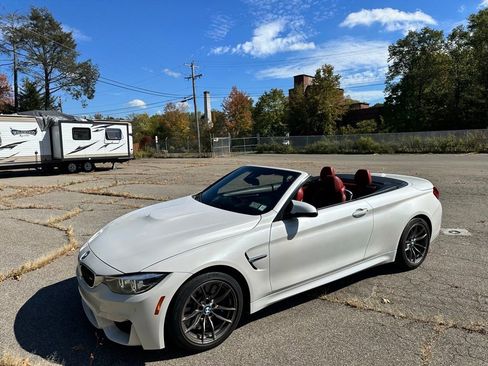 Used 2020 BMW M4 Convertible image 34