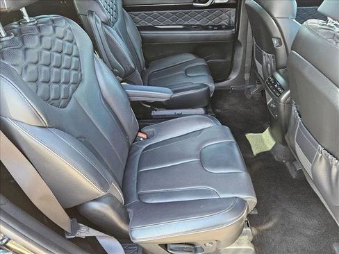 Certified 2020 Hyundai Palisade Limited w/ Winter Weather Package image 16