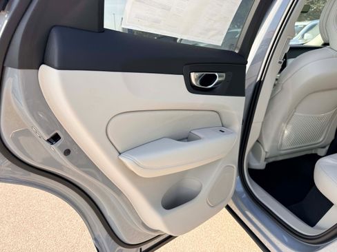 New 2026 Volvo XC60 B5 Ultra w/ Protection Package Premier image 14