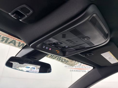 Used 2025 Cadillac XT5 Premium Luxury image 20