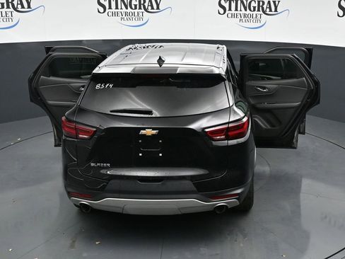 Used 2025 Chevrolet Blazer LT FWD image 35