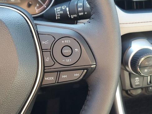 Used 2024 Toyota RAV4 XLE Premium image 36