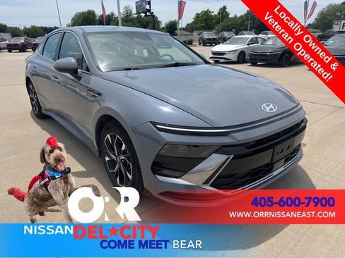 Used 2025 Hyundai Sonata SEL FWD image 8