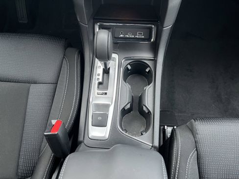 Used 2024 Subaru Ascent Premium w/ Convenience Package image 28