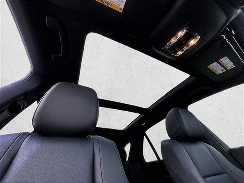 Used 2025 Mercedes-Benz GLE 350 4MATIC image 17