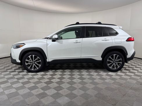 Certified 2024 Toyota Corolla Cross XLE w/ Convenience Package image 2