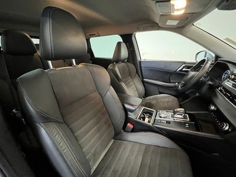 Used 2023 Mitsubishi Outlander SE AWD/4WD image 9