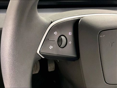 Used 2025 Tesla Model 3 Long Range image 22