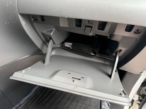 Used 2021 Nissan NV200 S w/ Back Door Glass Package image 27