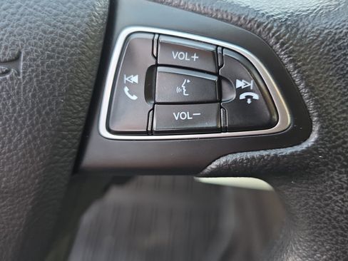 Used 2018 Ford Escape SE w/ SE Sync 3 Package image 25