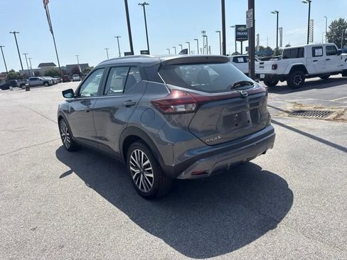 Used 2022 Nissan Kicks SV FWD image 5