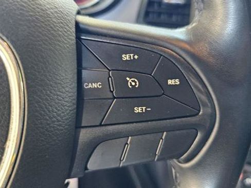 Used 2019 Dodge Challenger SXT RWD image 14
