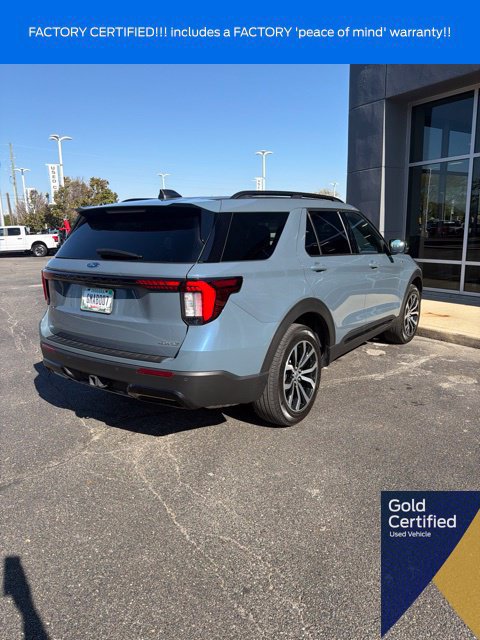 Used 2025 Ford Explorer ST-Line AWD/4WD image 8