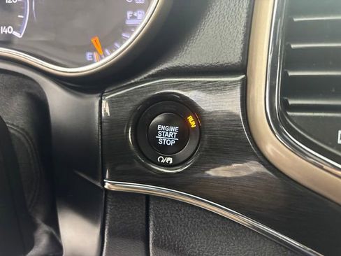 Used 2017 Jeep Grand Cherokee Limited 75th Anniversary AWD/4WD image 8
