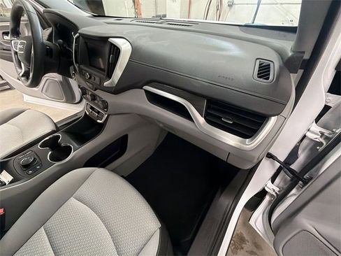 Used 2023 GMC Terrain SLE w/ Driver Convenience Package image 57