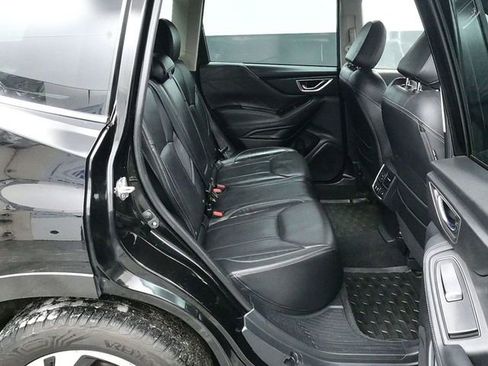 Used 2022 Subaru Forester Touring image 10