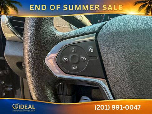 Used 2022 Chevrolet Traverse LS FWD image 24