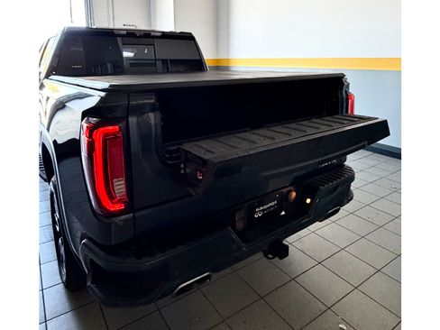 Used 2021 GMC Sierra 1500 AT4 w/ AT4 Value Package AWD/4WD image 16