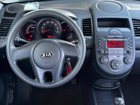 Used 2011 Kia Soul FWD image 14