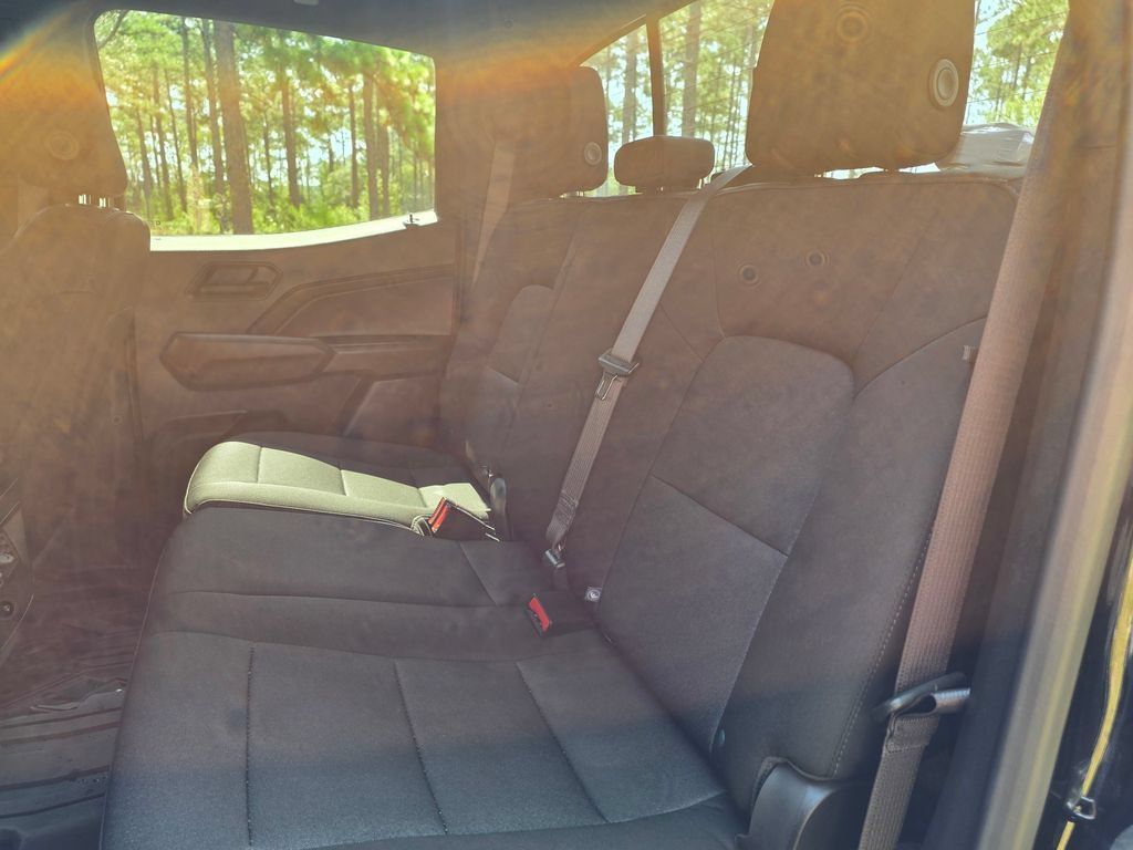 Used 2024 Chevrolet Colorado Trail Boss w/ Advanced Trailering Package AWD/4WD image 18