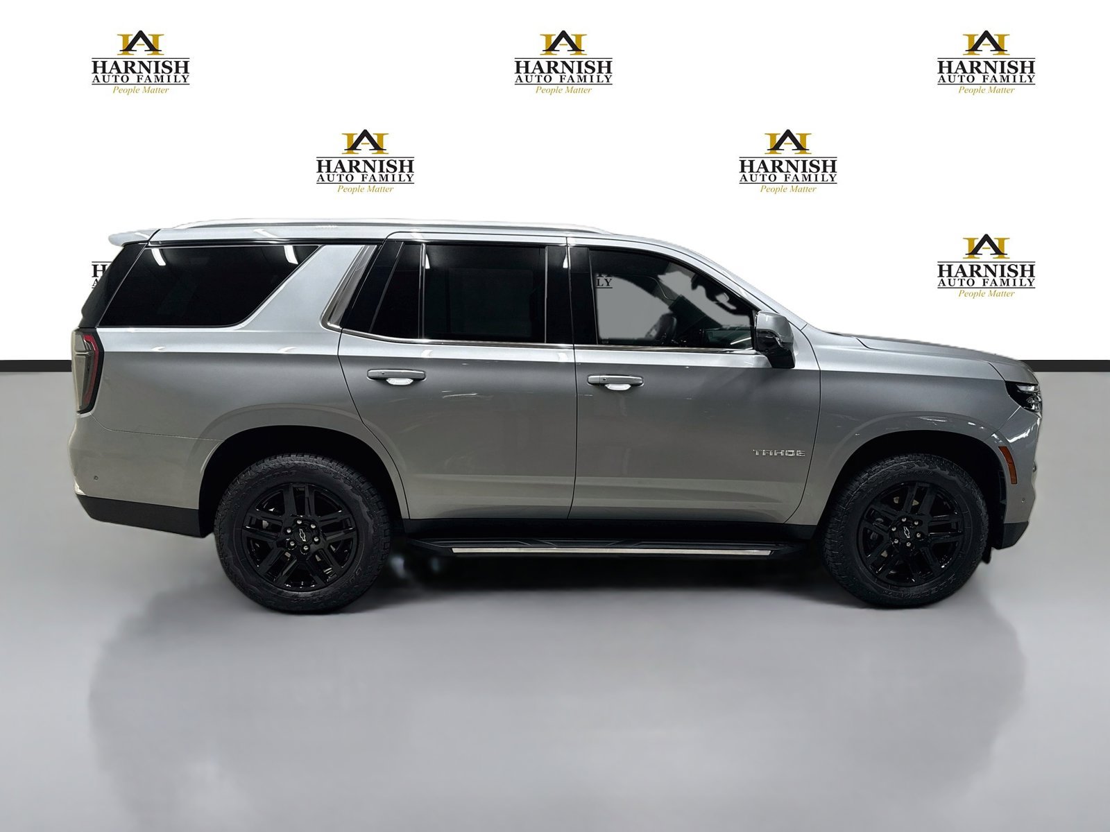 Used 2025 Chevrolet Tahoe LT w/ Comfort Package AWD/4WD image 5