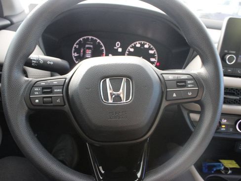 Used 2024 Honda HR-V LX image 12