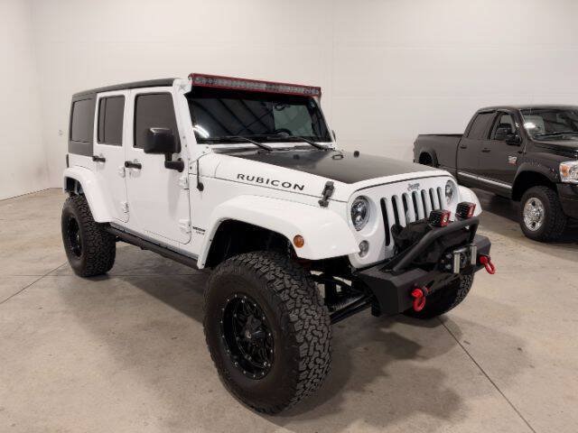 Used 2015 Jeep Wrangler Unlimited Rubicon w/ Connectivity Group AWD/4WD image 4