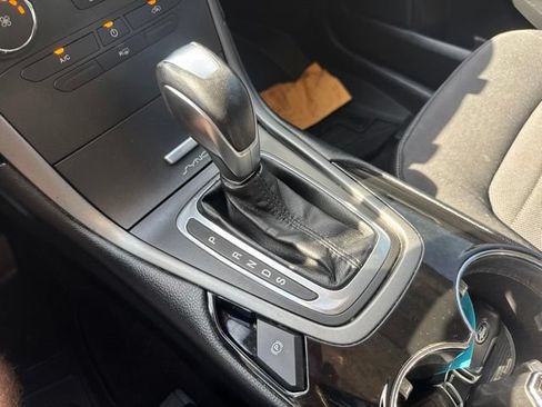 Used 2016 Ford Edge SE AWD/4WD image 19