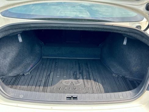 Used 2016 INFINITI Q50 3.0t Premium w/ Driver Assistance Package image 15