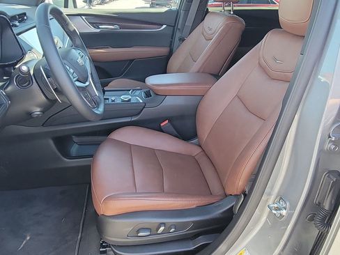 Used 2025 Cadillac XT5 Sportv image 19