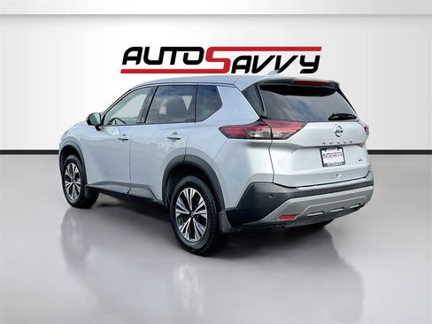 Used 2021 Nissan Rogue SV image 5