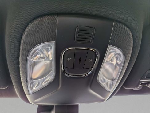 New 2026 Jeep Compass Latitude image 24