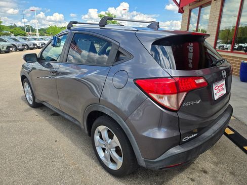 Used 2016 Honda HR-V EX image 6