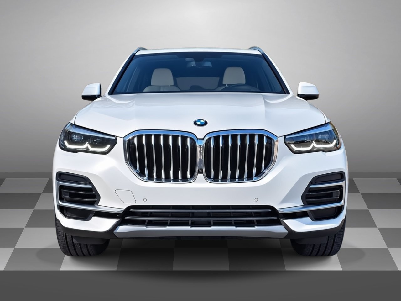 Used 2022 BMW X5 xDrive40i w/ Premium Package AWD/4WD image 2