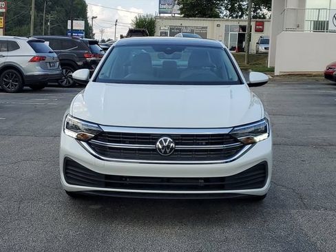 Certified 2024 Volkswagen Jetta SE FWD image 2