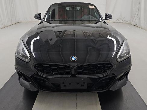 Used 2023 BMW Z4 M40i w/ Premium Package image 3