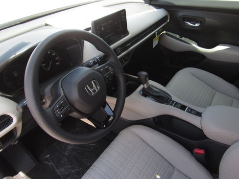 New 2026 Honda HR-V LX image 13