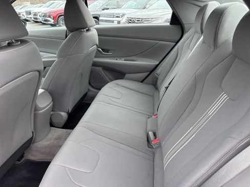 Certified 2023 Hyundai Elantra SEL w/ Convenience Package image 22