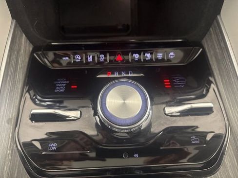 Used 2023 Jeep Wagoneer Series II w/ Convenience Group I image 17