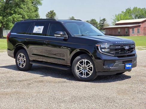 New 2026 Ford Expedition Active RWD image 2