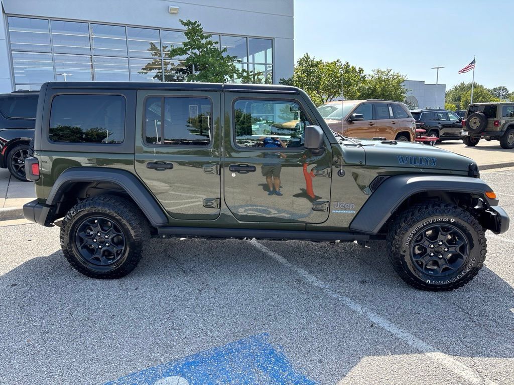 Used 2023 Jeep Wrangler Unlimited AWD/4WD image 9