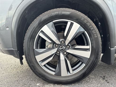 Used 2023 Nissan Rogue SL w/ SL Premium Package FWD image 18