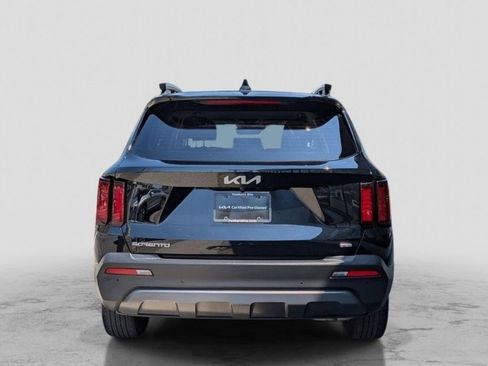 Certified 2023 Kia Sorento S AWD/4WD image 7