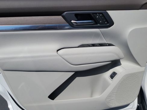 New 2026 GMC Terrain Denali AWD/4WD image 11