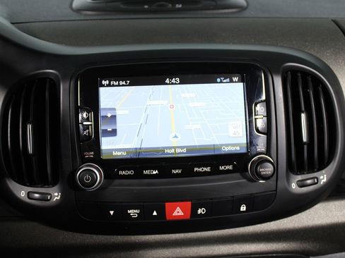 Used 2014 FIAT 500L Trekking FWD image 7