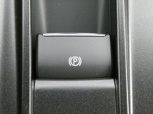 New 2025 Ford Explorer Active w/ Active Comfort Package image 18