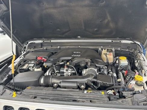 Used 2021 Jeep Wrangler Unlimited Sport image 10